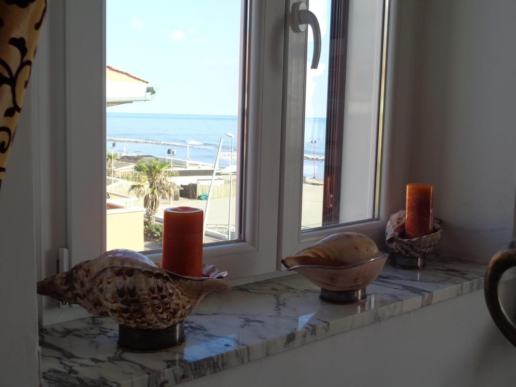Apartment With Seaview Casa Davidoff Lido di Ostia Cameră foto
